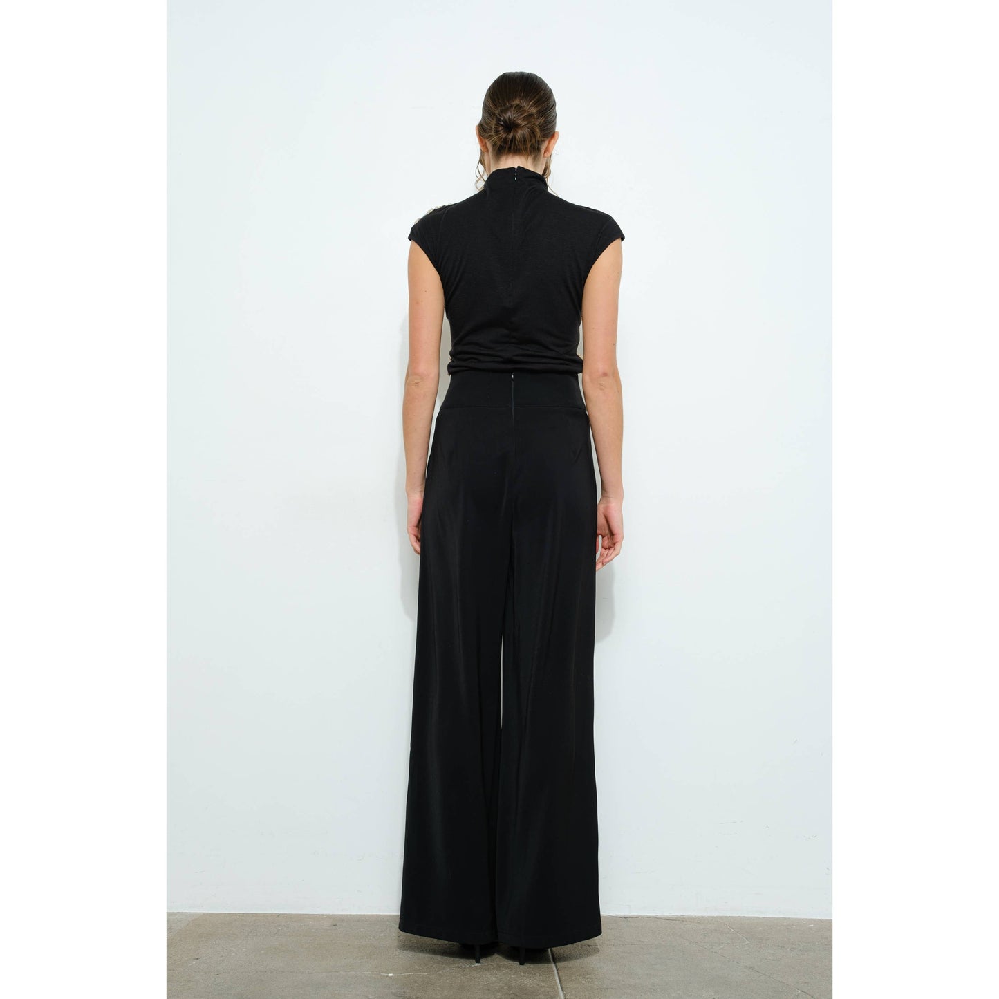 AMAYA High-Neck Top