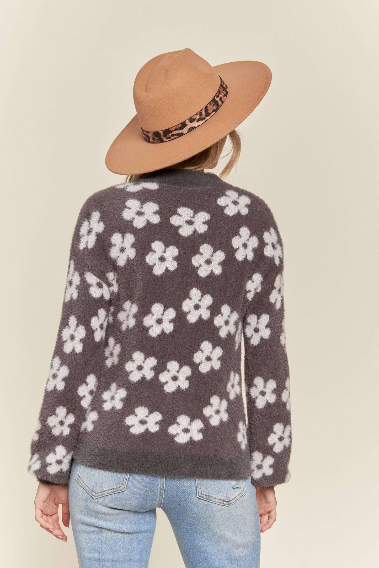 MAE FUZZY SWEATER CARDIGAN